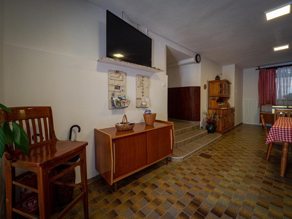 Kiara Rooms Jesenice Chambre photo